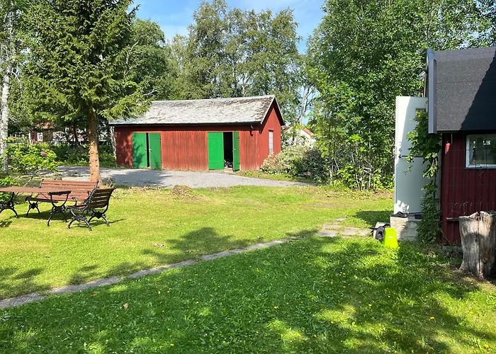 Daltorp - Aeldre, Charmigt Hus Pa Landet